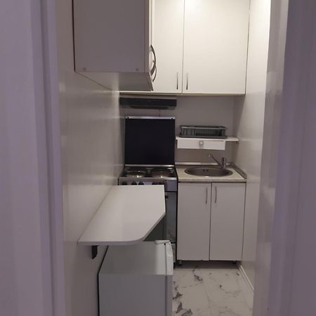 Appartamento Apartman Brdo Belgrado Esterno foto