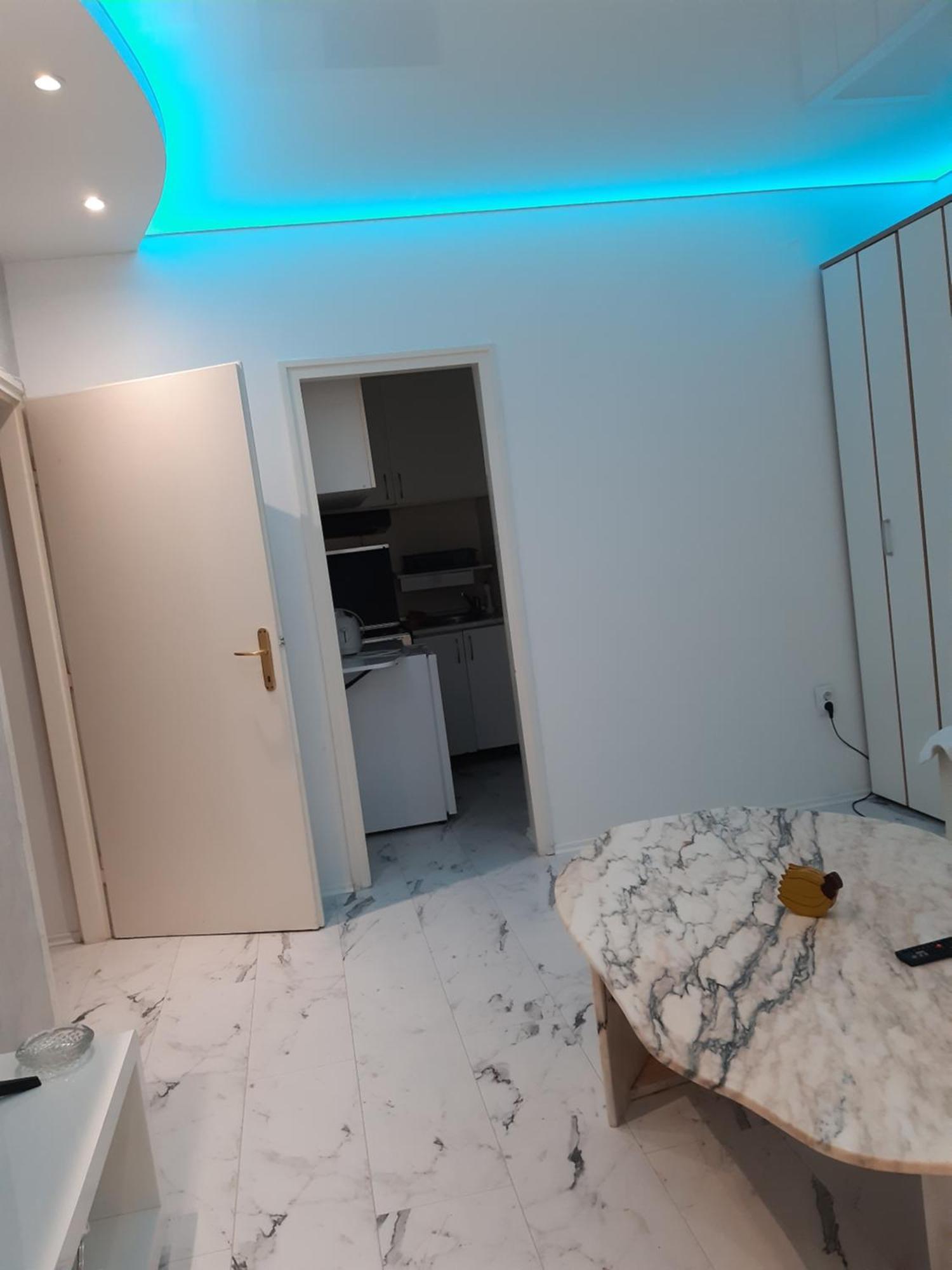 Appartamento Apartman Brdo Belgrado Esterno foto