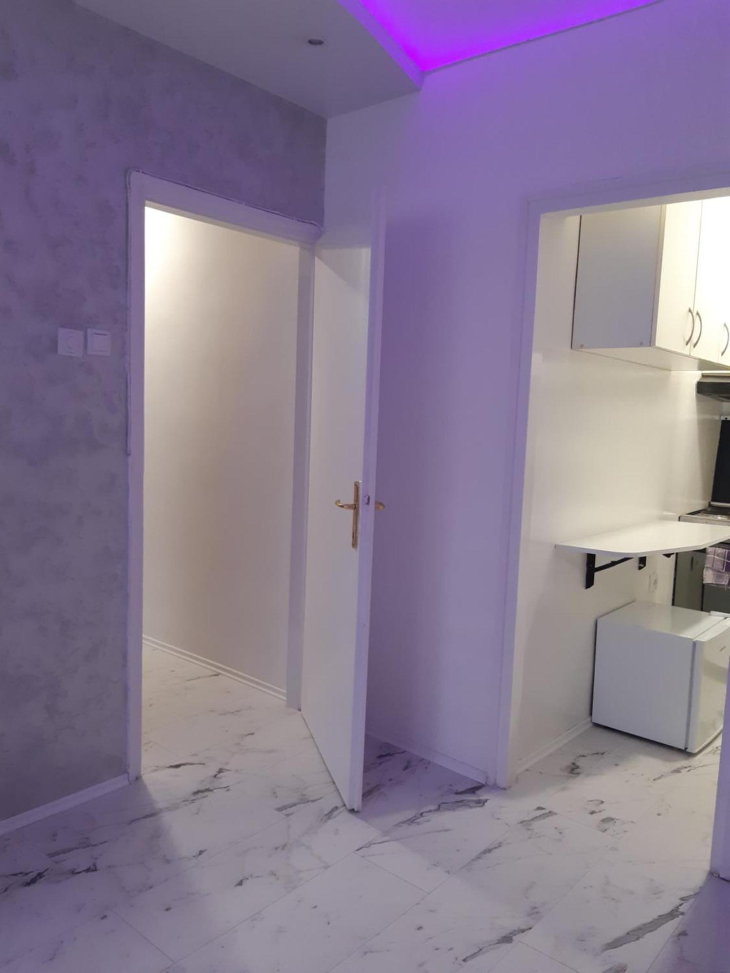 Appartamento Apartman Brdo Belgrado Esterno foto